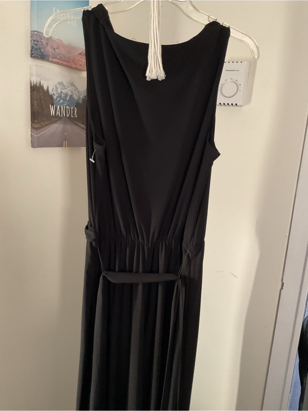 Classic Black Sleeveless Women’s jumper